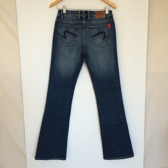 Lot 29 Looney Tunes Boot Cut Womens Jeans Sz 9 x 32 Studded Tweety Bird Denim - Picture 2 of 8